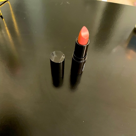 Context Skin Tears Are Falling Matte Lipstick - Picture 4 of 5